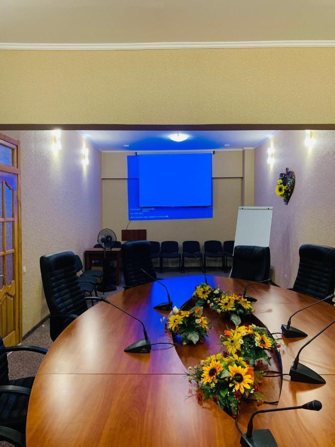Готель "У Свата" Гришківці Бердичівський Р-Н Hryshkivtsi ภายนอก รูปภาพ